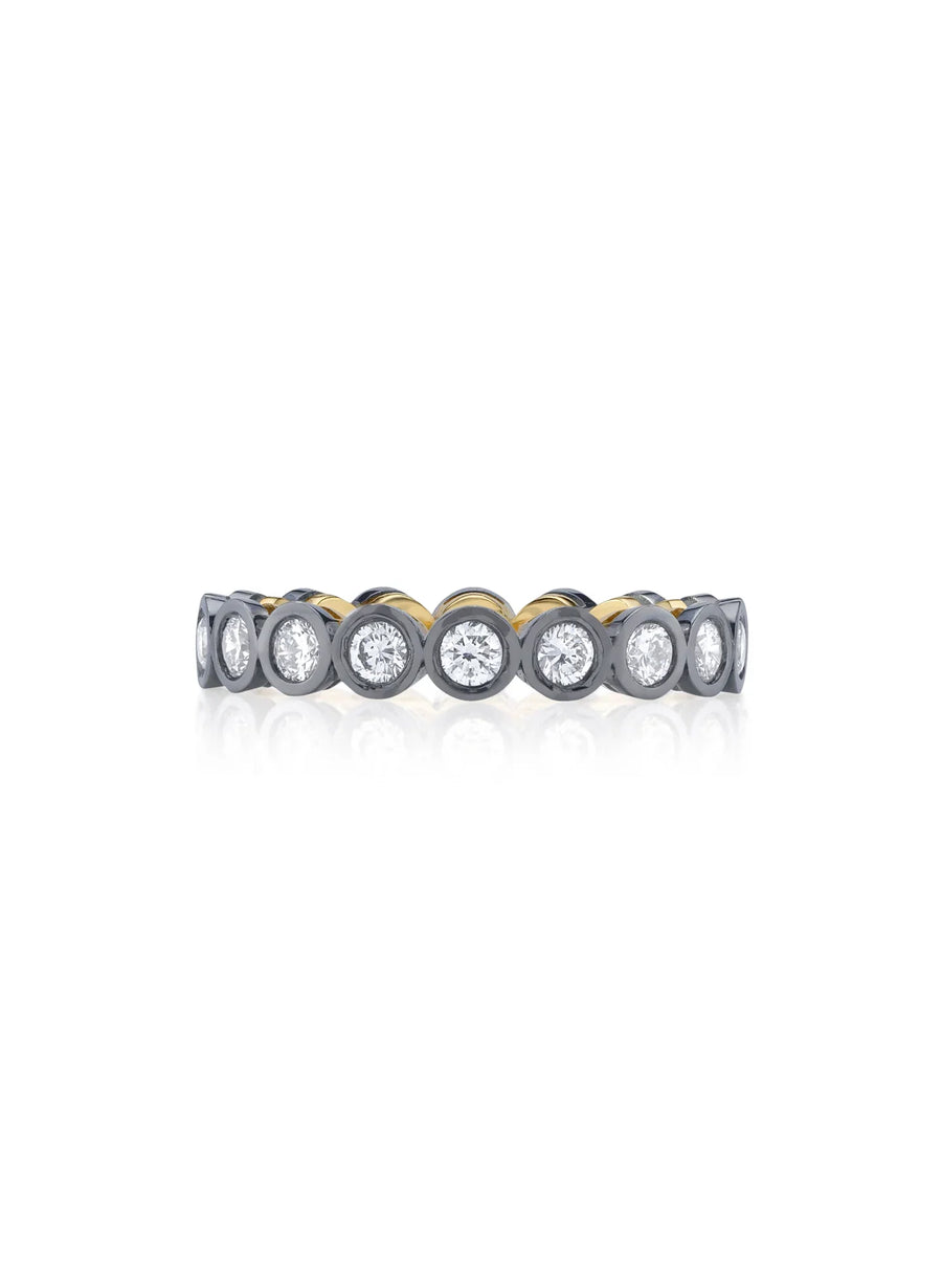 Lunette bezel-set round brilliant lab-grown diamond eternity band in 18kt gold