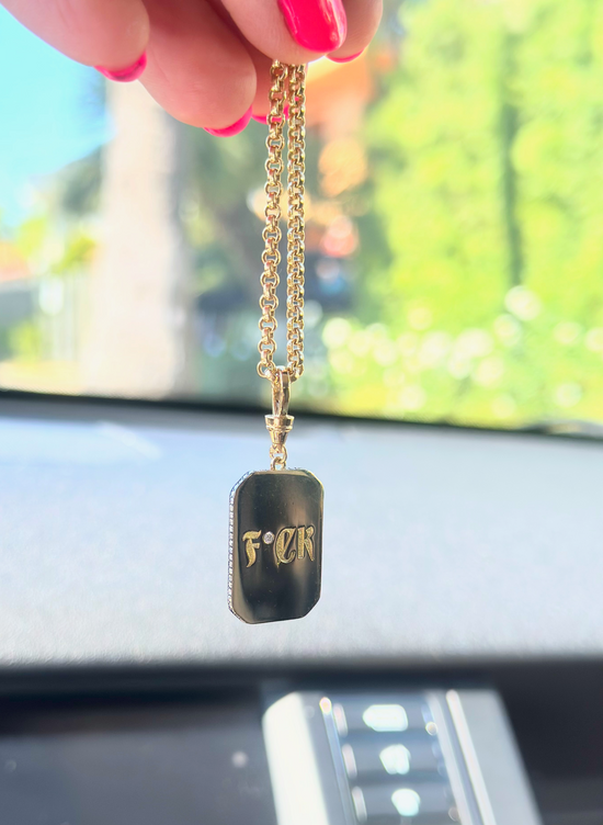 Médaillon Pavé Statement Pendant
