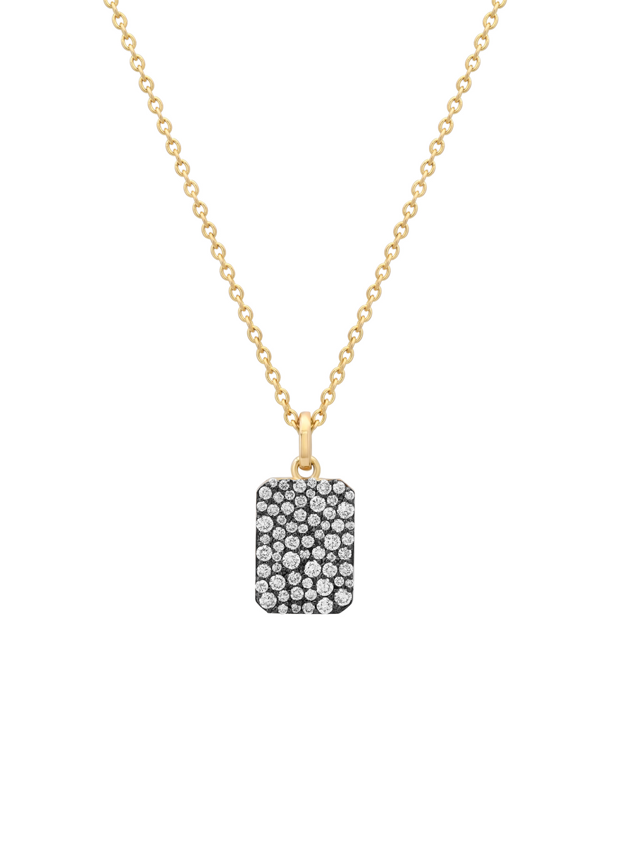 Medaillon mini gold tag pendant with pave lab-grown diamonds in 18kt gold