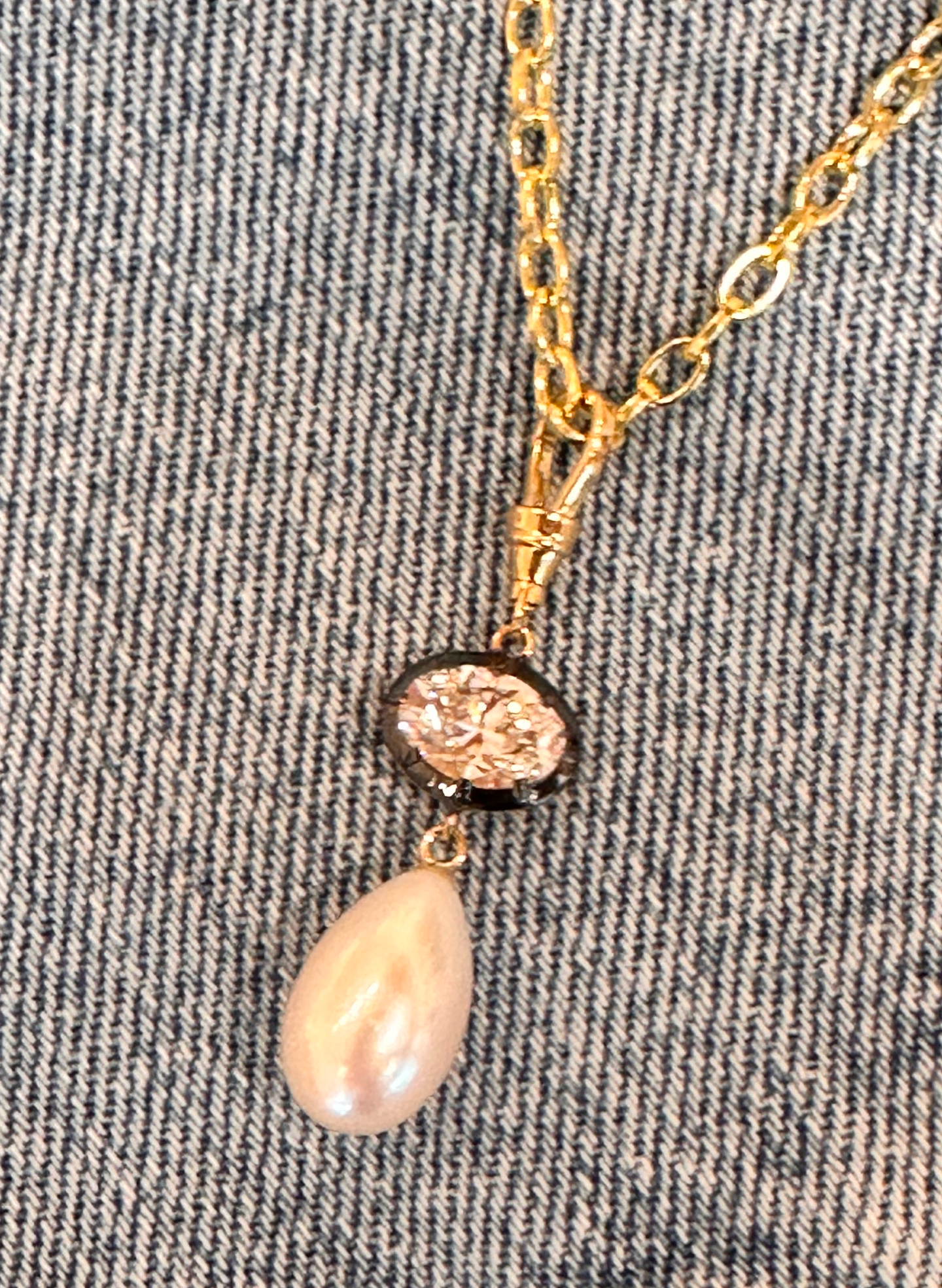 La Mer Lab Grown 2ct Oval Shaped Diamond and Akoya Pearl Pendant 18kt Gold With Dog Clip
