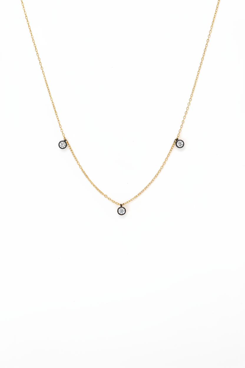 Le Marais three-stone round brilliant lab-grown diamond necklace in 18kt gold