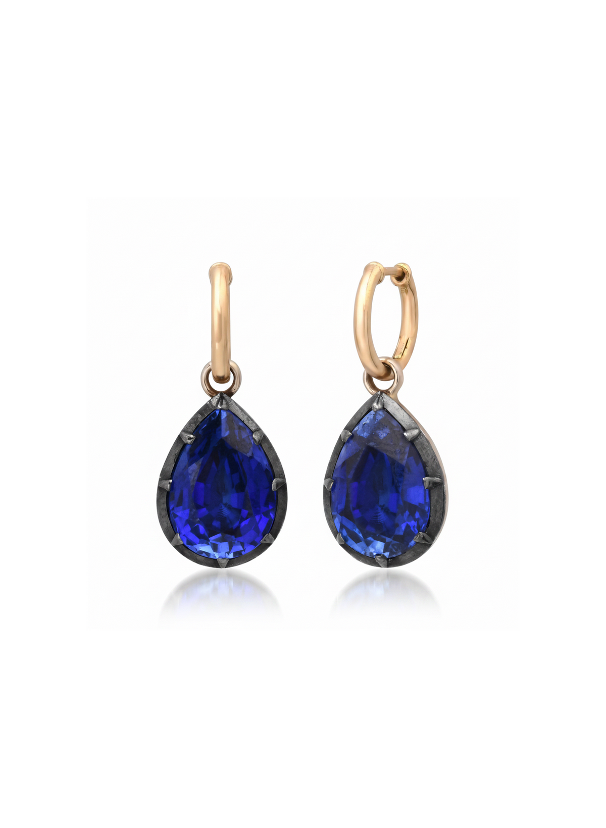 Bouton Re-crystalized Sapphire Button Back Set Pear Shape Hoops
